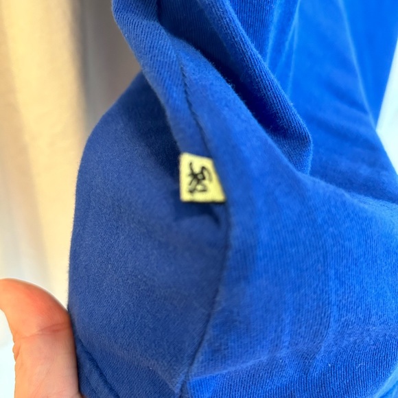 Ruffled workout top - Picture 4 of 4